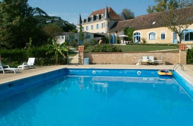 Maison spacieuse au cœur de Queyssac avec jardin