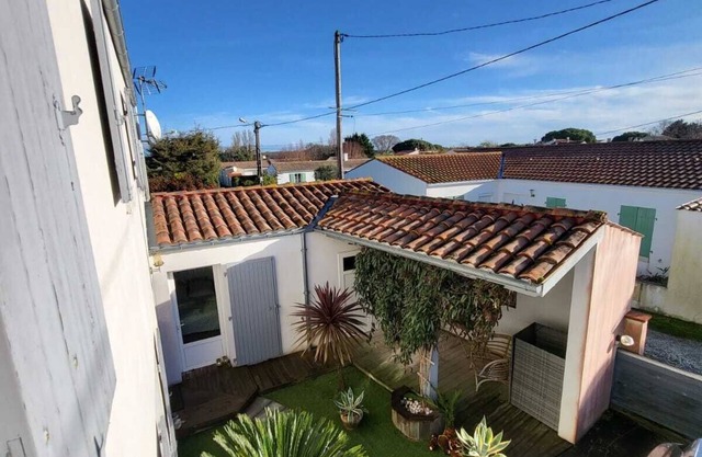 Maison Tout Confort Dans un Village Typique de L'île D'oléron