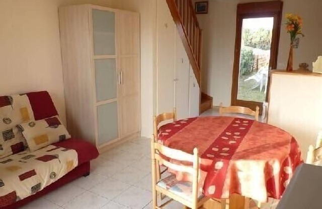 Maisonette 2 km from La Baule beach