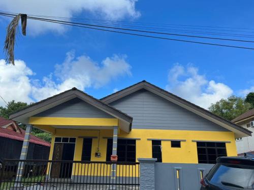 Makmur Homestay Marang