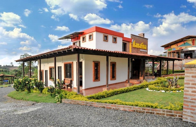 Mamatina Hotel