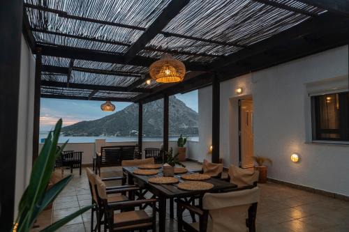 Manifesto Seaview Apartment II
