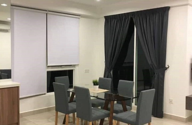 ManOne: 2-Bedroom Condo with Seaview and Hillview