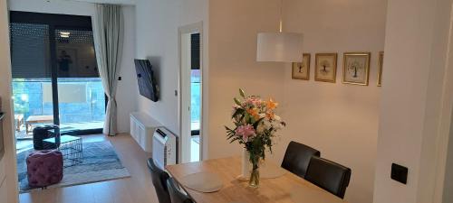 Manor Apartment