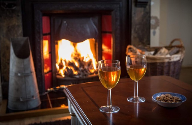 Manor House with ensuites and Hot Tub Sleeps 18 / 20