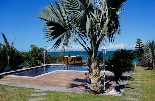 MANSION F/MAR WITH POOL -DECK JACUZZI THERMAL -FOOT IN THE SAND -BAL CAMBORIÚ - SC
