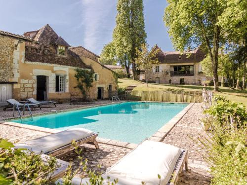 Mansion in Sourzac with Private Pool