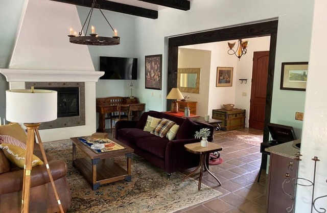 Maria's Retreat - Walking distance to the Tubac Resort - Self check-in ✨