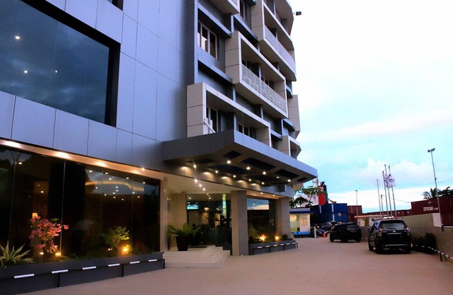 Marina Mamberamo Hotel