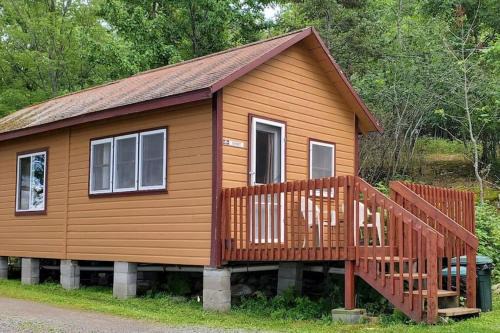 Marina View 1 Bedroom Sunset Cabin