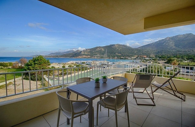 Marine de Sant'Ambroggio - Modern apartment with sea view - F2 A MARINA 2