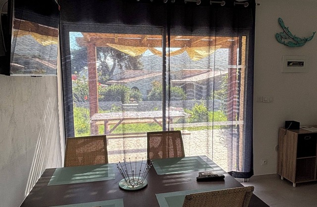 Marine de Sant Ambroggio- Cocody-5 mins from the beach