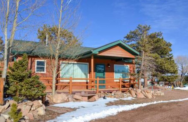 Marr's Mountain Cabins - Cabin 1