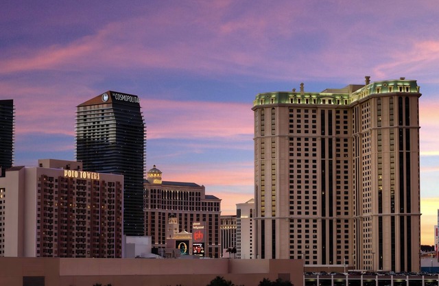 Marriott's Grand Chateau - Many Dates Available!