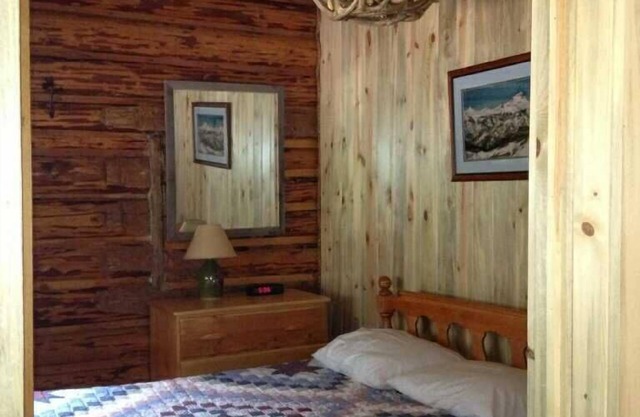 Marshall's Cabin at Vickers - Great Location Along the Lake Fork of the Gunnison