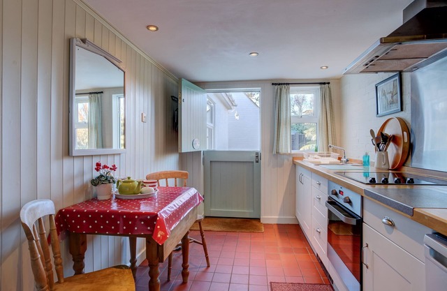 Martin's Nest | Winterton Cottages