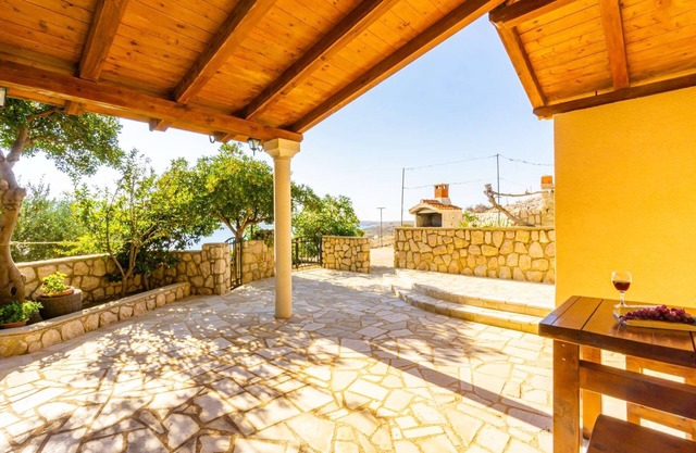 Marva 1a Studio-Apartment with sea view and free air conditioning