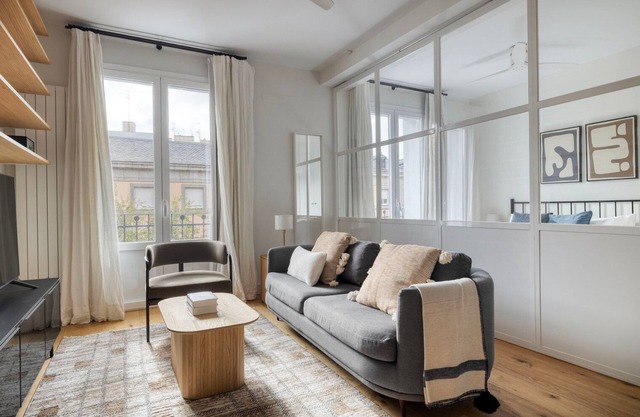 Marvelous Argüelles 1BR, nr Park & Plaza, by Blueground