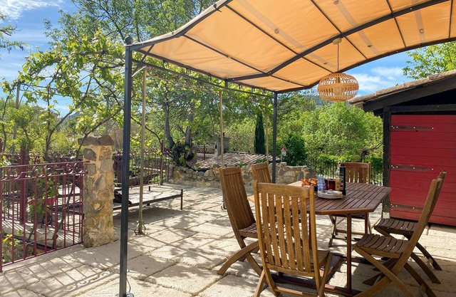 Mas Bourdaric - La Magnanerie - Gîte spacieux avec grande terrasse et piscine