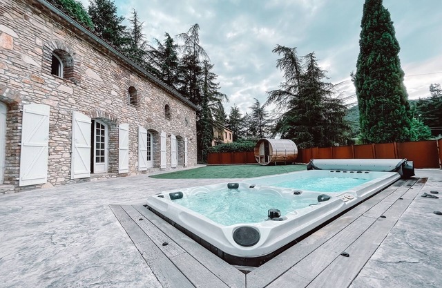 Mas du Dragon - 8 people swimming pool