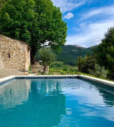 Mas Provençal climatisé avec piscine chauffée