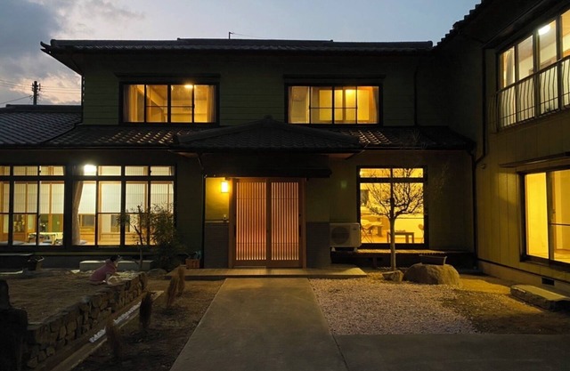 Masayoshi's Inn A quiet inn featuring a blend of Japanese and Western styles. English, Chinese, Taiwanese, Japanese available Accommodates up to 8 people
