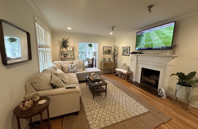MASTERS home just 2.5 mi to Augusta National! 7 min walk to Forest Hills Course