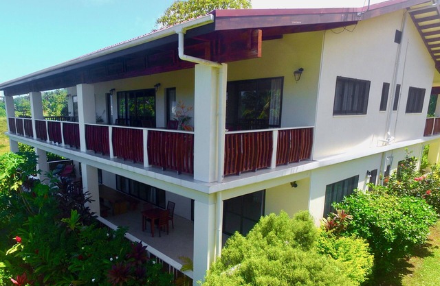 Mataheres Upstairs Muri