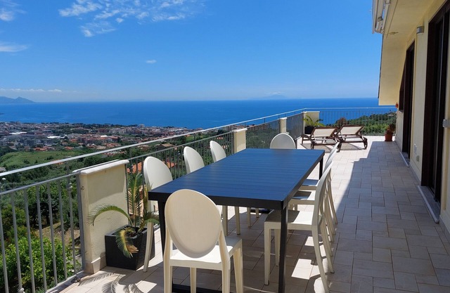 Matisse Maison duplex apartment sea view Formia-Gaeta