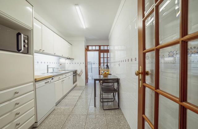 Matosinhos Center Premium Apartment by Vacationy