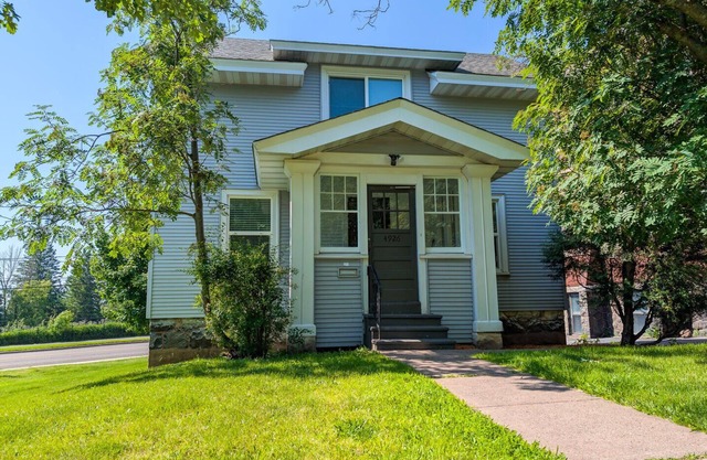 Mayfair House | Minutes from Downtown Duluth