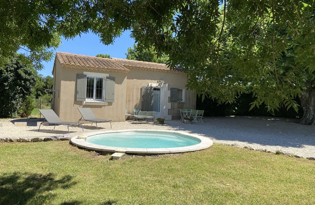 Mazet provencal with pool in Saint Remy de Provence