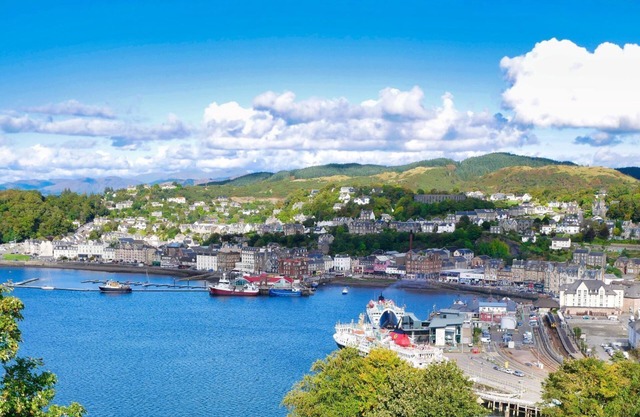 McCaig's Tower Apartment - Retreat Group