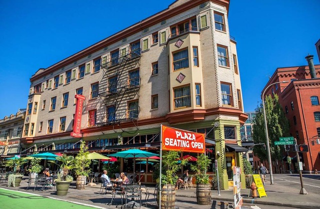 McMenamins Crystal Hotel