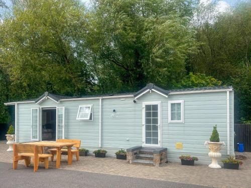 Meadows Farm Lodge - Uk47614