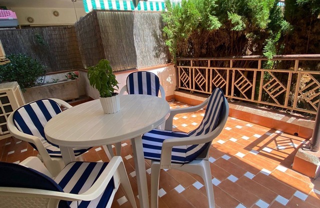 Mediterranean escape, beautiful apartment100 m from the beach