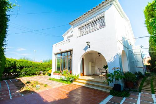 Mediterranean heaven with sea views