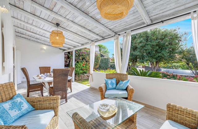 Mediterranean Holiday Home with Wi-Fi, A/C, Garden & Terrace