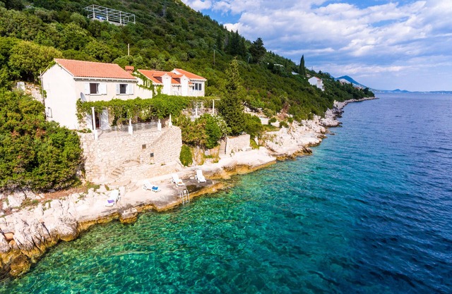 Mediterranean Holiday House near Dubrovnik with direct sea access