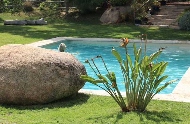 Mediterranean Sea-View Loft on Estate near Barcelona – nature, pool & wellness