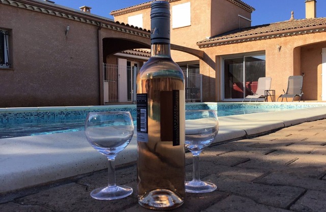 Mediterranean villa with spacious pool