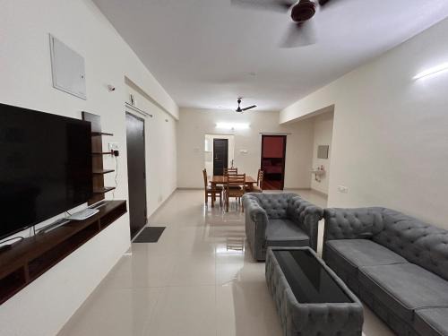 Mee Homes Family Fully Furnished 2BHK in Madhapur