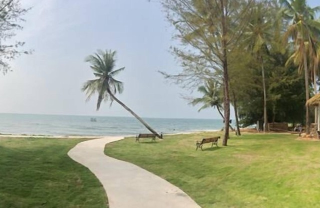 Meet The Sea Resort