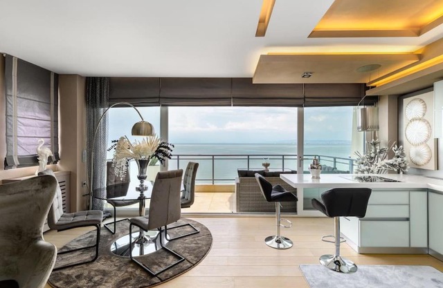 Mega suite on the sea