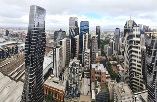 Melbourne CBD | High Rise Traveller's Paradise