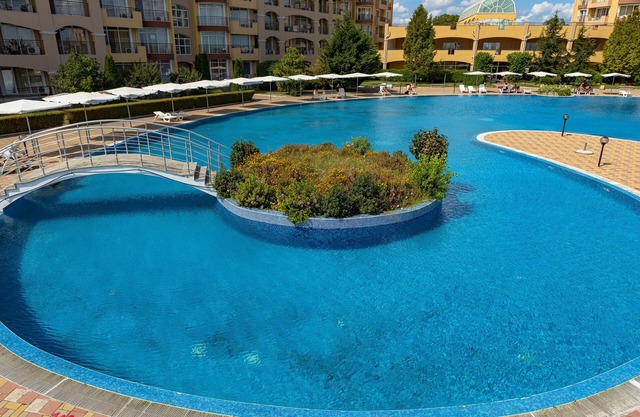 MENADA * Aheloy Palace * Family studio with pool view