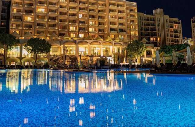 MENADA * Royal Beach * Studio, pool View