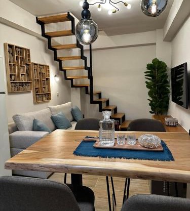 Mentha Luxury Home