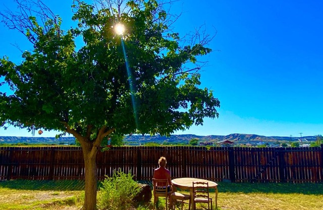 Mercury Mellow Manor... Views of Turtleback Mountain, Near Spas and Rio