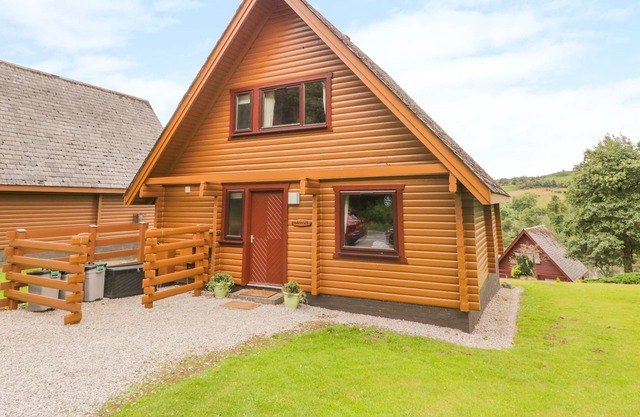MERRICK, family friendly, country holiday cottage in Colvend